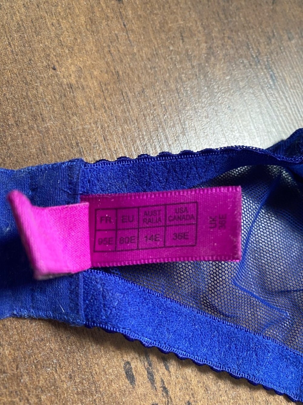 L’Agent by Agent Provocateur Cobalt Blue Lace Underwire Bra - Picture 5 of 5